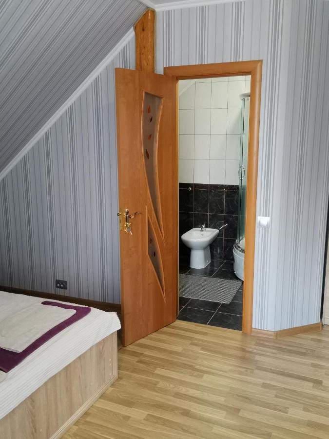 Здаю Номера В Приватному Будинку มอร์ชิน ภายนอก รูปภาพ